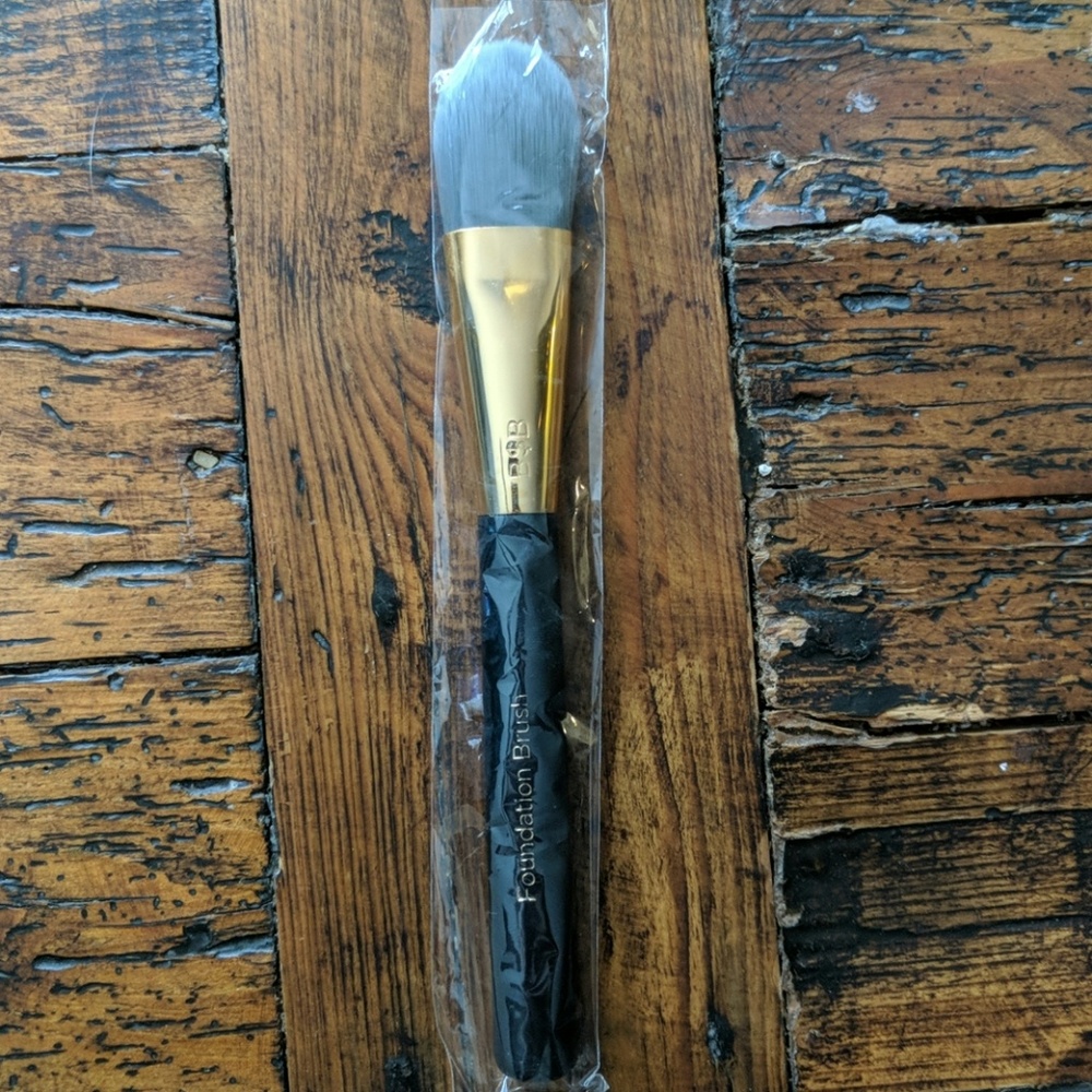 Billion dollar brushes foundation brush